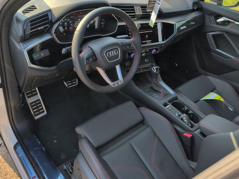 New 2025 Audi Q3 2.0T Premium image 2