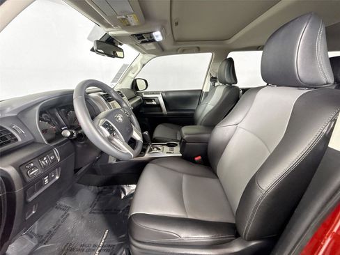 Certified 2022 Toyota 4Runner SR5 Premium image 3