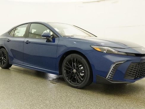 New 2026 Toyota Camry SE FWD image 29