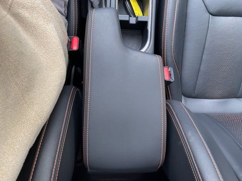 Used 2022 Subaru Crosstrek 2.5i Limited w/ Moonroof Package 2 image 10