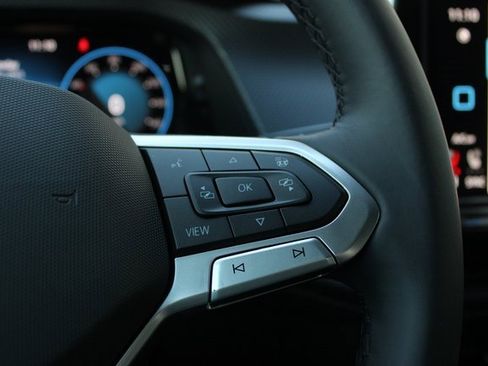 New 2026 Volkswagen Atlas Cross Sport SEL R-Line image 10