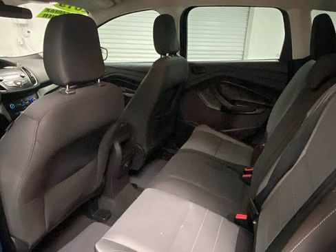 Used 2019 Ford Escape S image 11