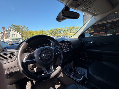 Used 2020 Jeep Compass Limited image 10