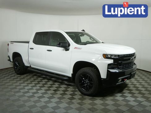 Used 2020 Chevrolet Silverado 1500 LT Trail Boss image 1