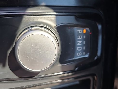 Used 2021 Chrysler 300 S image 16