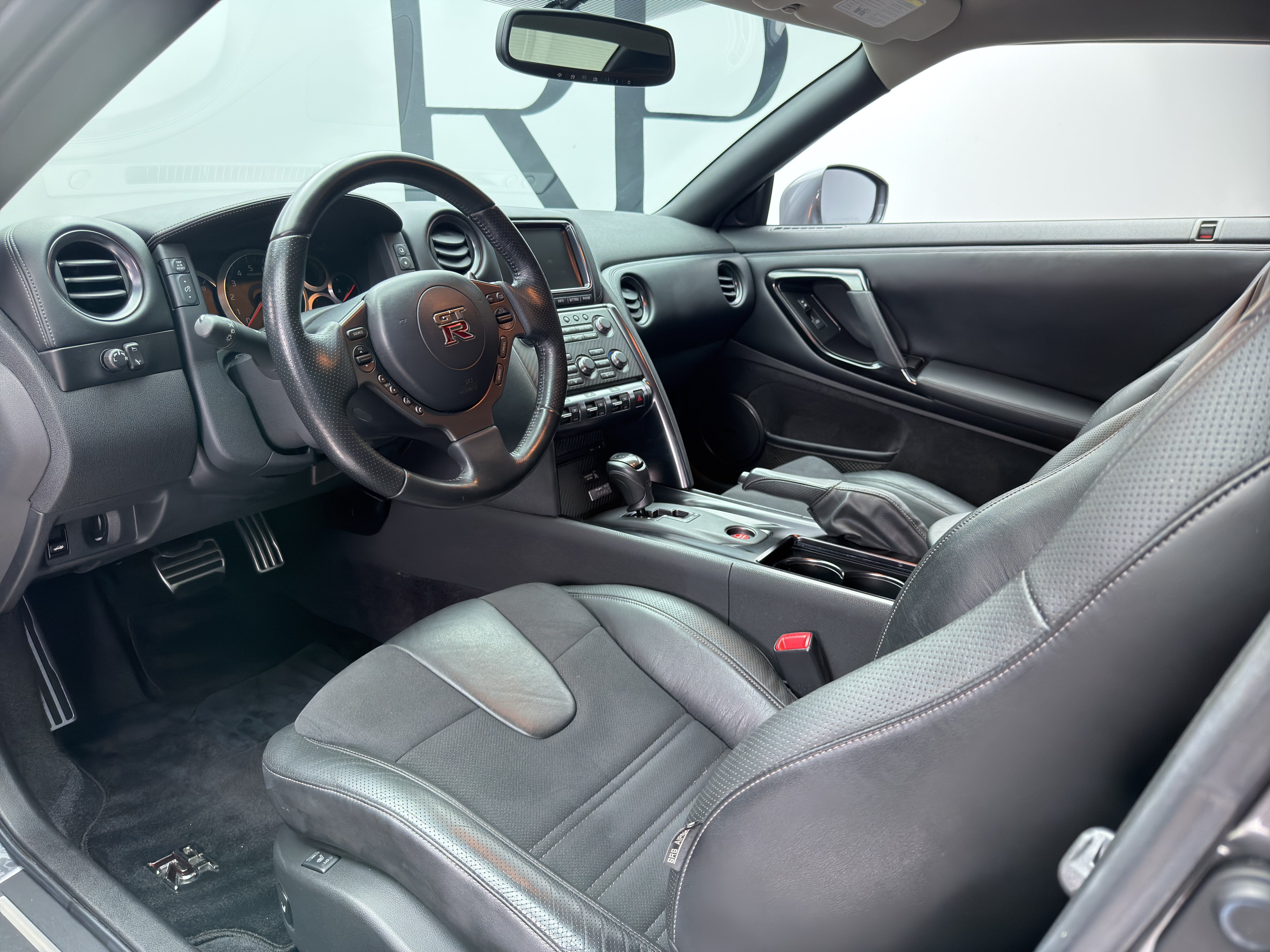 Used 2013 Nissan GT-R Premium AWD/4WD image 16