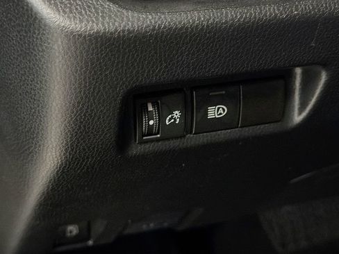 Used 2023 Toyota RAV4 LE AWD/4WD image 13
