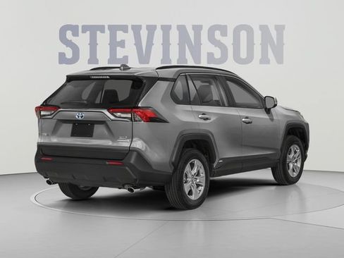 Used 2022 Toyota RAV4 XLE w/ Convenience Package AWD/4WD image 2
