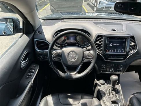 Used 2020 Jeep Cherokee Limited AWD/4WD image 13