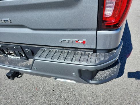New 2026 GMC Sierra 1500 AT4 w/ AT4 Premium Package AWD/4WD image 4