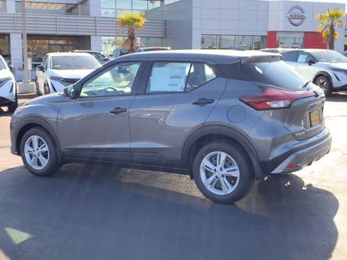 New 2025 Nissan Kicks Play S image 6