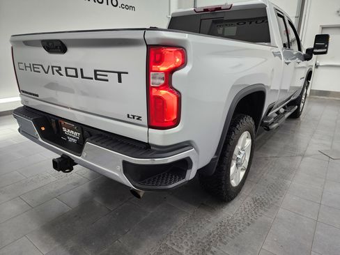 Used 2023 Chevrolet Silverado 2500 LTZ w/ LTZ Premium Package image 4