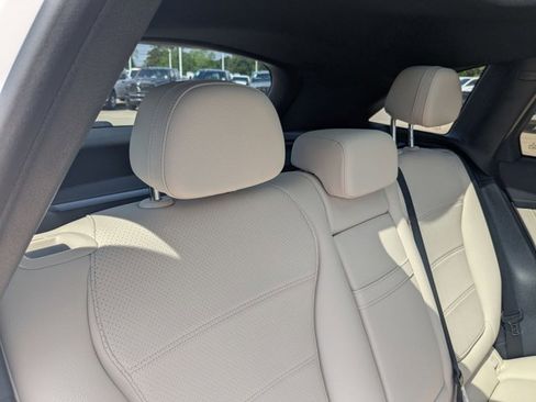 Used 2023 Mercedes-Benz GLC 300 4MATIC w/ Exclusive Trim Package image 20