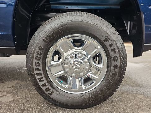 Used 2024 RAM 2500 Big Horn w/ Bed Utility Group image 34