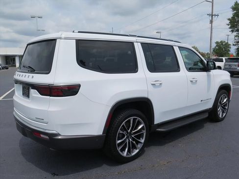 Used 2022 Jeep Wagoneer Series II w/ Convenience Group I RWD image 3