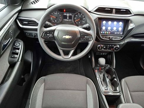 Used 2023 Chevrolet TrailBlazer LT w/ Convenience Package image 11