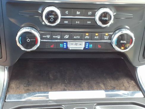 Used 2022 Ford F150 Lariat AWD/4WD image 17