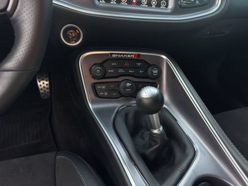 Used 2017 Dodge Challenger R/T Scat Pack RWD image 15