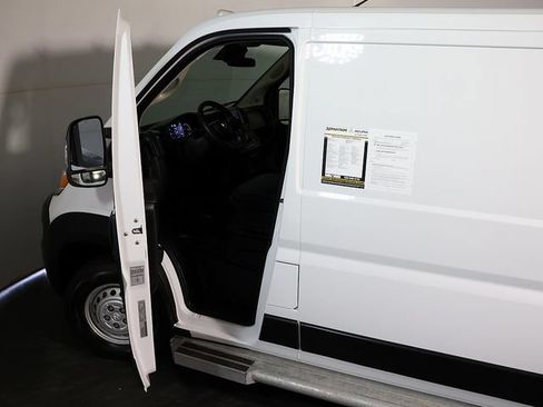 Used 2025 RAM ProMaster 2500 w/ U-Haul Equipment Group FWD image 5