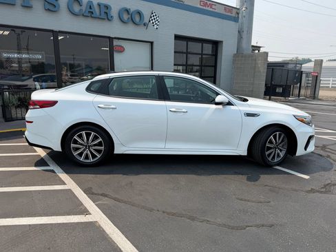 Used 2020 Kia Optima Premium FWD image 8