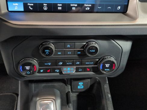 Certified 2025 Ford Bronco Outer Banks AWD/4WD image 25
