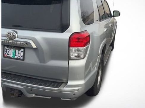 Used 2013 Toyota 4Runner SR5 image 4