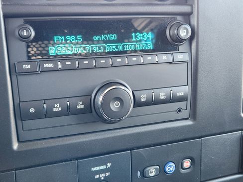 Used 2024 Chevrolet Express 2500 w/ Driver Convenience Package image 10