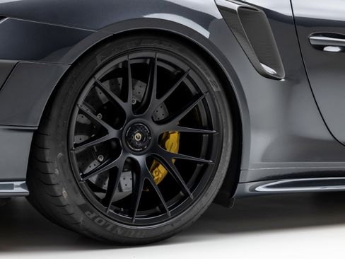 Used 2018 Porsche 911 GT2 RS image 8