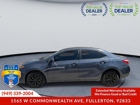 Used 2017 Toyota Corolla LE w/ Carpet Mat Package (TMS) FWD image 3