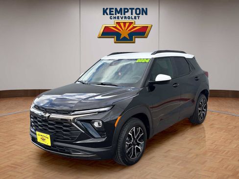 Used 2024 Chevrolet TrailBlazer ACTIV FWD image 2