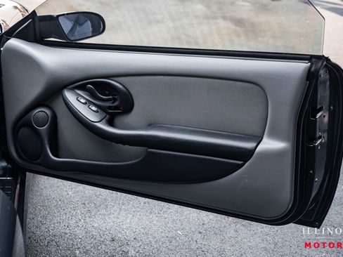 Used 1994 Pontiac Firebird Coupe image 31