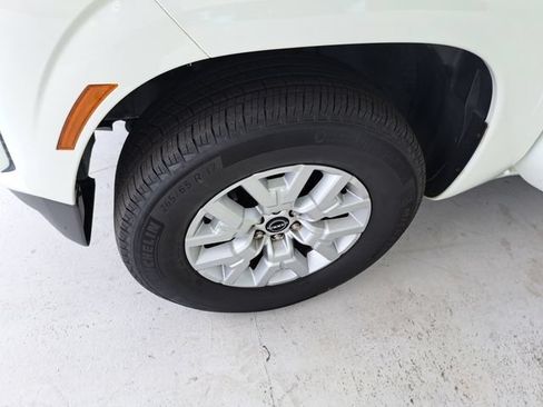 Used 2023 Nissan Frontier SV w/ SV Convenience Package AWD/4WD image 27