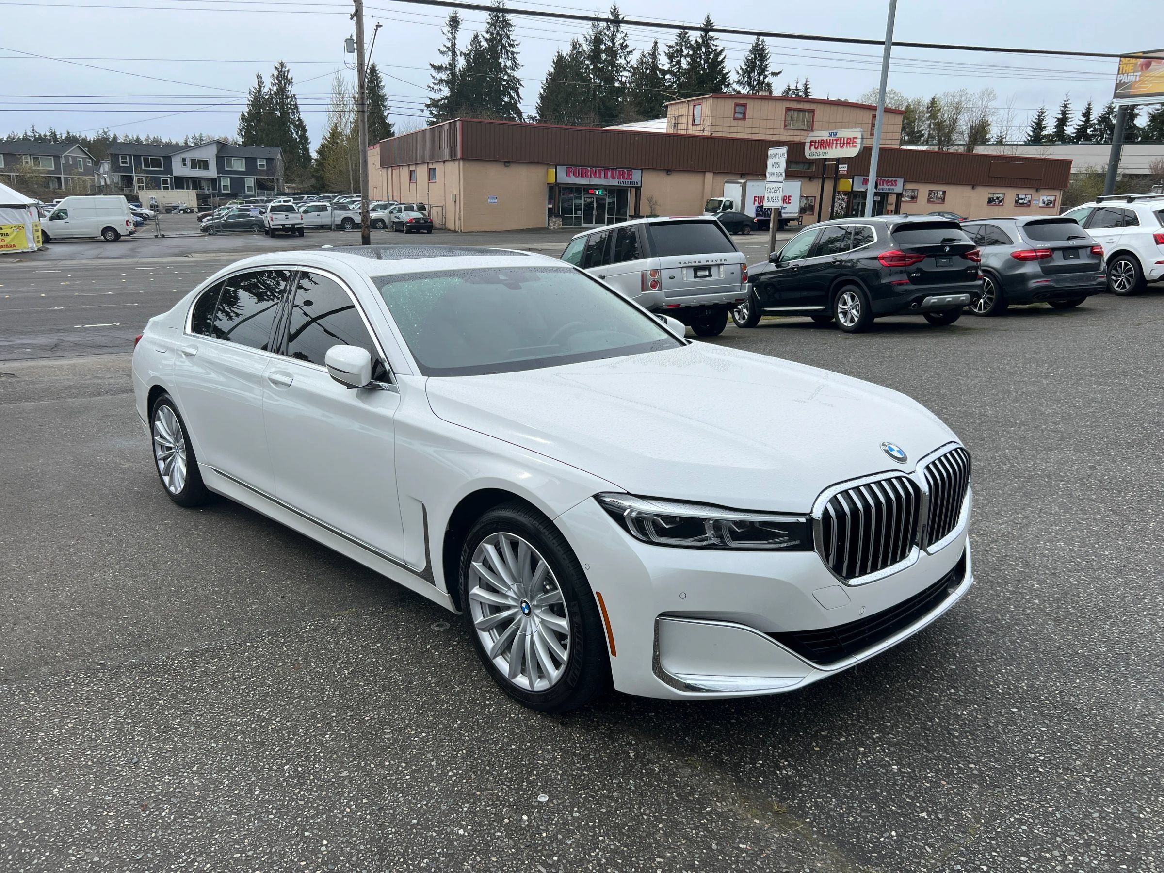 Used 2022 BMW 740i RWD image 3