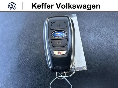 Used 2021 Subaru Forester Premium AWD/4WD image 34