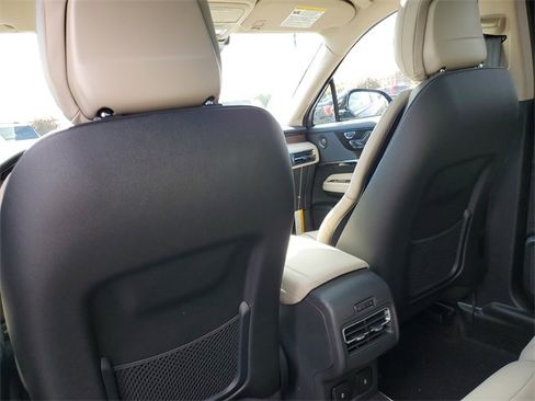 New 2026 Lincoln Corsair Reserve image 32