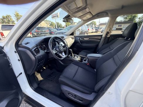 Used 2019 Nissan Rogue SV AWD/4WD image 50