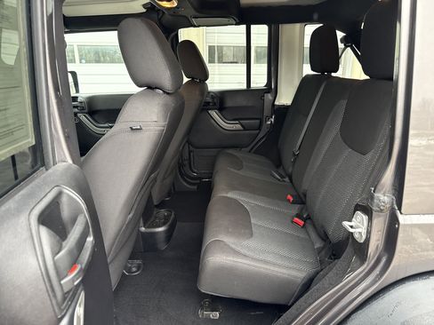 Used 2016 Jeep Wrangler Black Bear image 16