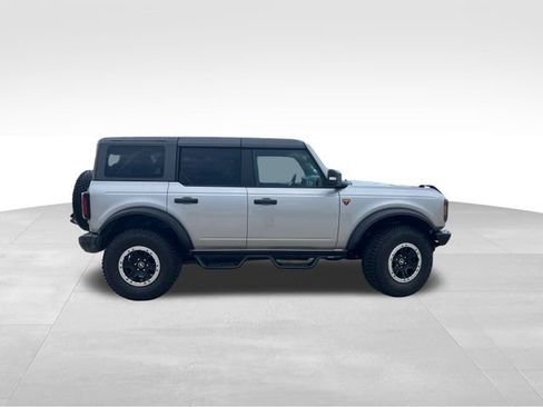 Used 2023 Ford Bronco Badlands w/ Sasquatch Package AWD/4WD image 12