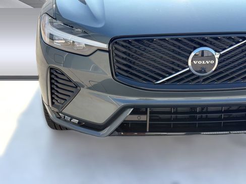New 2026 Volvo XC60 B5 Plus w/ Climate Package AWD/4WD image 11