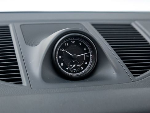 New 2026 Porsche Macan image 29