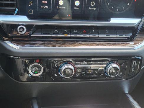 Used 2024 GMC Sierra 1500 Elevation w/ X31 Off-Road Package image 21