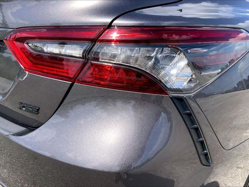 Used 2022 Toyota Camry XSE FWD image 30
