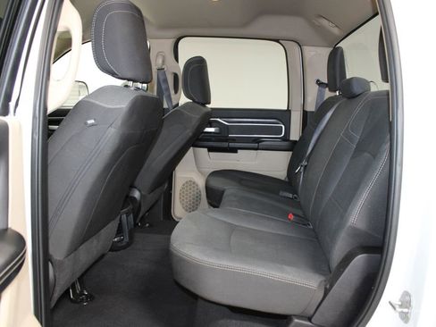 Used 2022 RAM 3500 Big Horn image 26