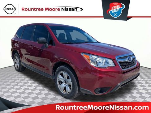 Used 2015 Subaru Forester 2.5i AWD/4WD image 1