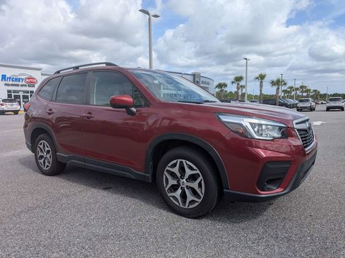 Used 2020 Subaru Forester Premium w/ Popular Package #1 AWD/4WD image 2