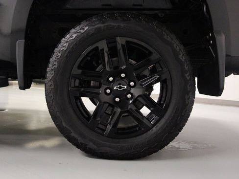 Used 2022 Chevrolet Silverado 1500 Custom Trail Boss w/ Safety Confidence Package image 11