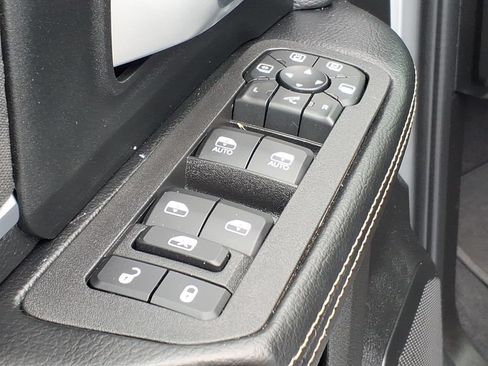 Certified 2026 RAM 2500 Big Horn AWD/4WD image 11