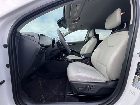 Certified 2024 Kia Niro EX image 14
