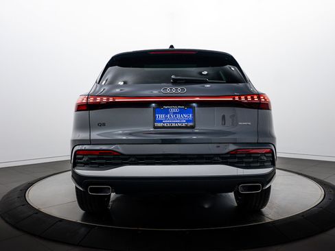 Used 2025 Audi Q5 Premium w/ Convenience Package AWD/4WD image 20