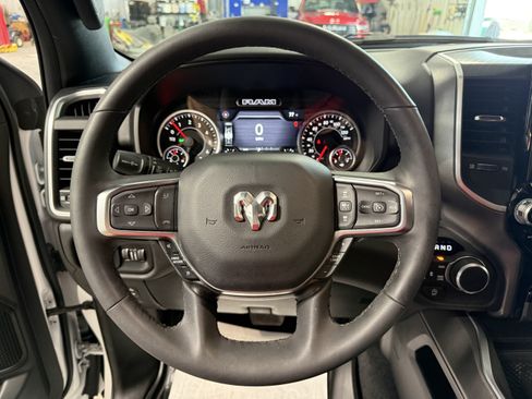 Used 2025 RAM 1500 Big Horn AWD/4WD image 17
